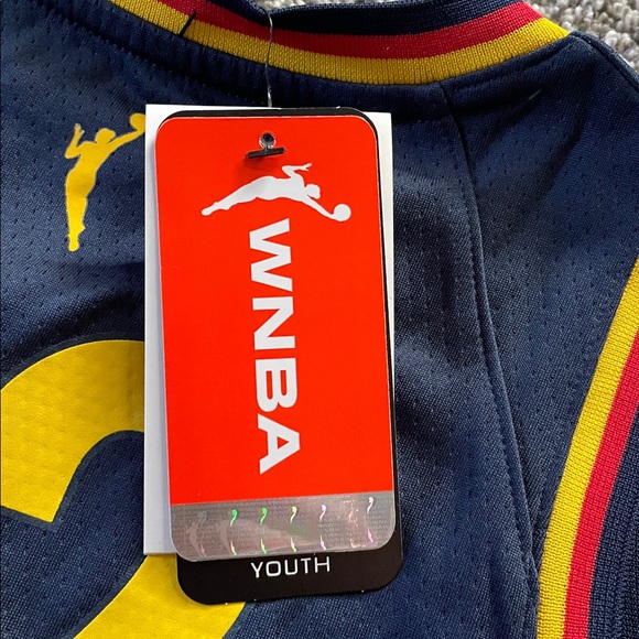 NEW! INDIANA FEVER CAITLIN CLARK #22 BASKETBALL JERSEY. SIZE YOUTH LARGE. - Picture 7 of 8